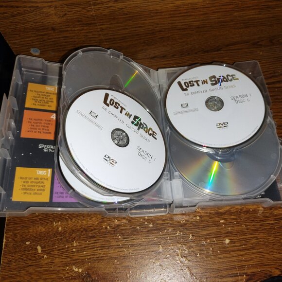 Lost in Space - The Complete Series from 1965-1968 (DVD, 2019, 17-Disc Set) - Picture 7 of 16